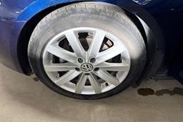 Sininen Volkswagen GOLF 2010 kuva 11.