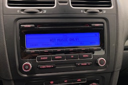 musta Volkswagen Golf 2010 kuva 16.