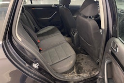 musta Volkswagen Golf 2010 kuva 21.