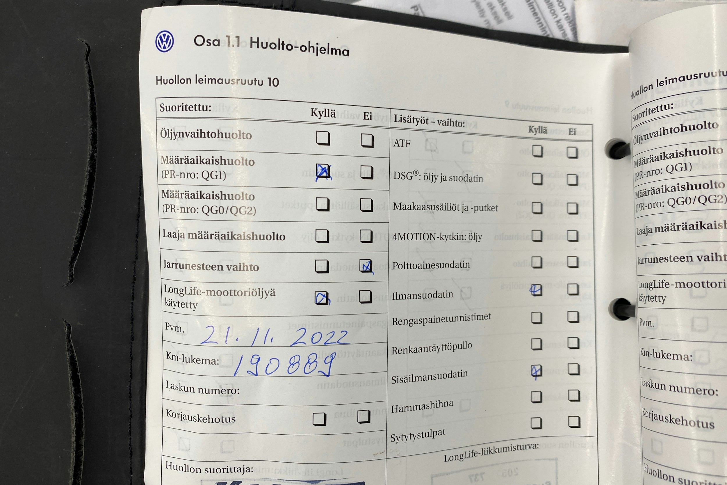 musta Volkswagen Golf 2010 kuva 24.