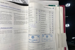 musta Volkswagen Golf 2010 kuva 29.