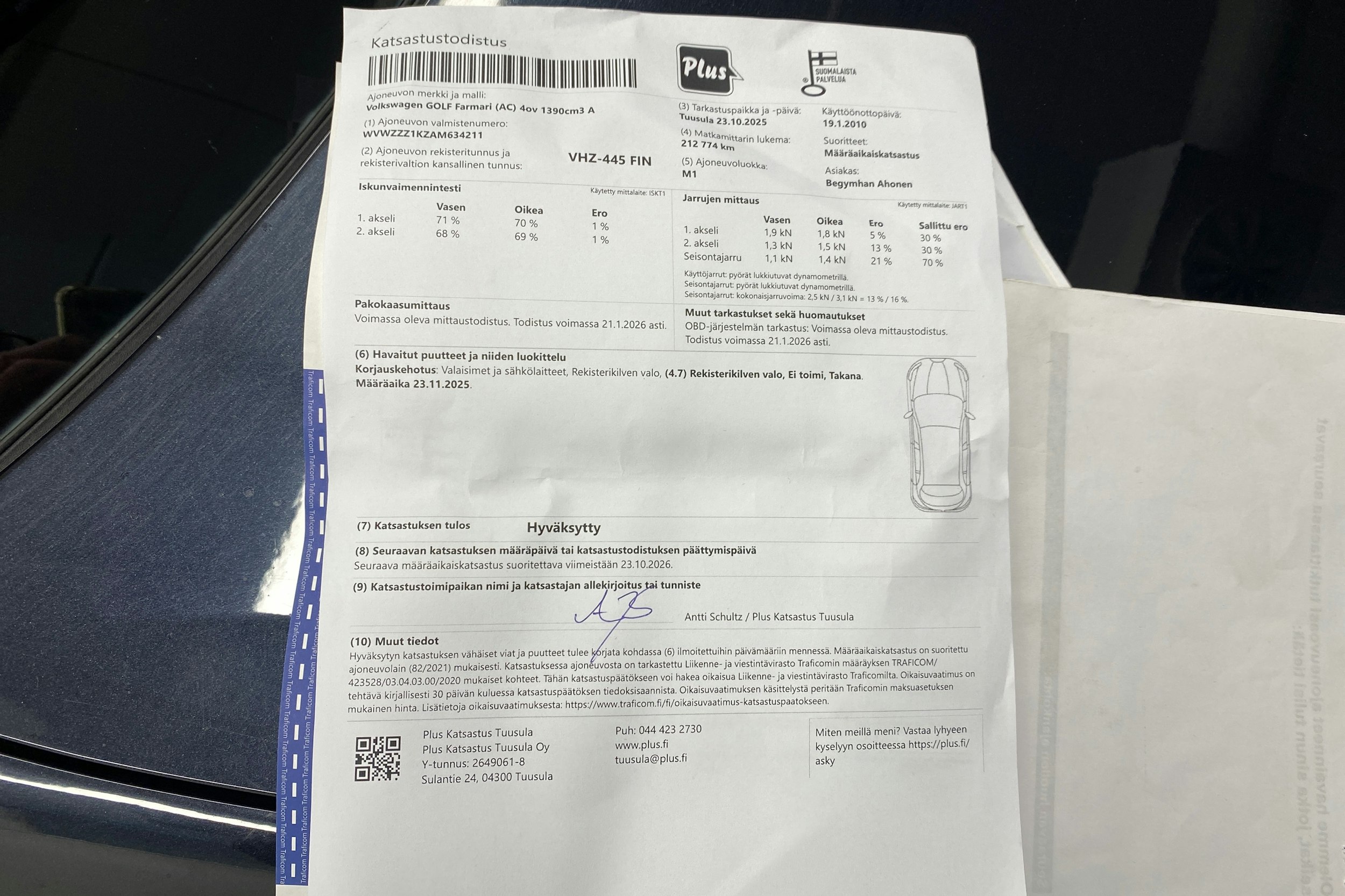 musta Volkswagen Golf 2010 kuva 30.