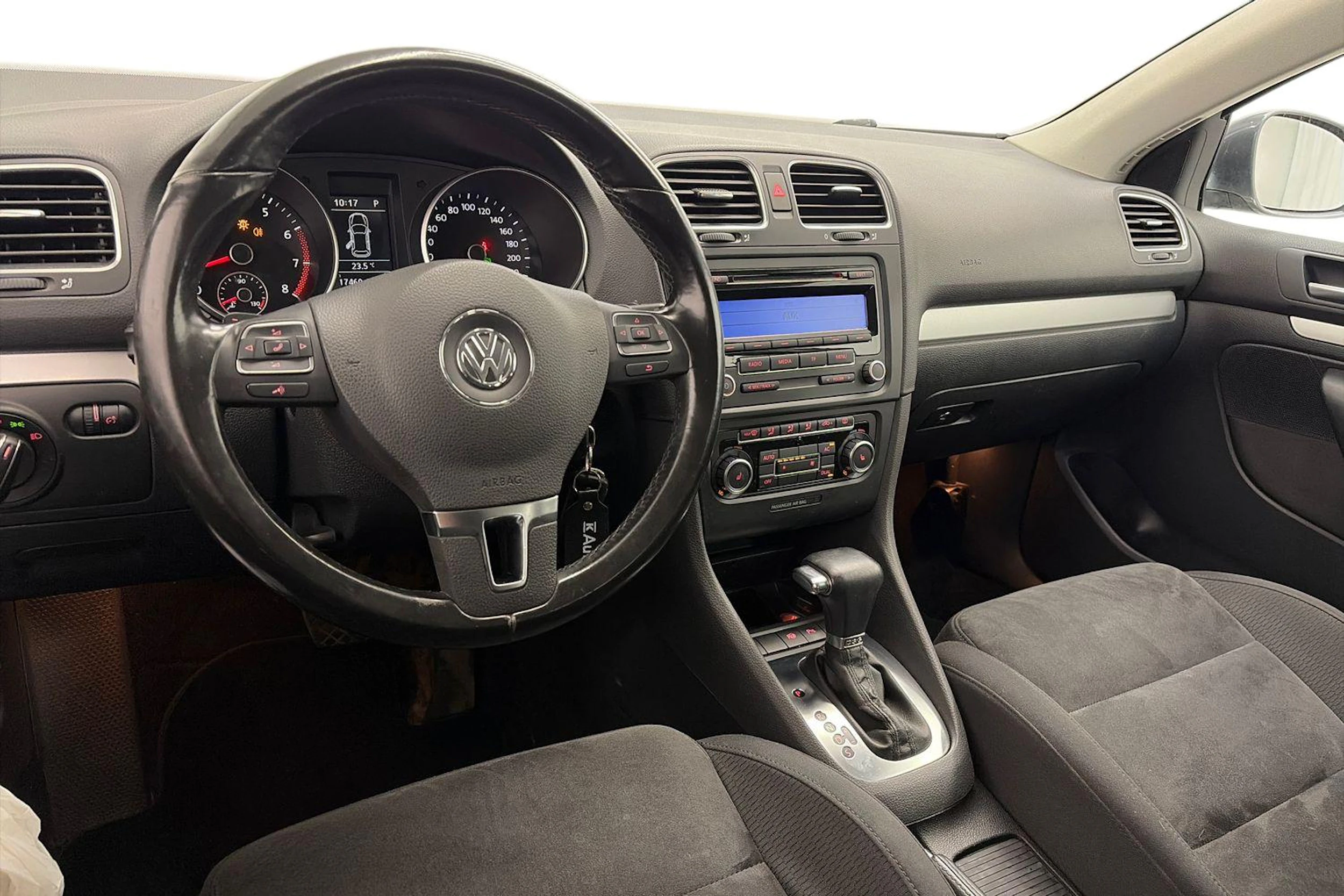 harmaa Volkswagen Golf 2010 kuva 6.