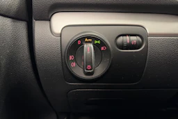 harmaa Volkswagen Golf 2010 kuva 19.