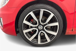 punainen Volkswagen Golf 2011 kuva 9.