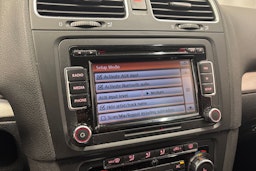 punainen Volkswagen Golf 2011 kuva 17.