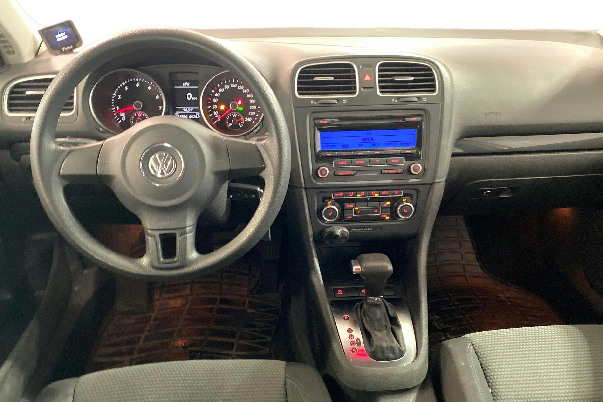 hopea Volkswagen Golf 2011 kuva 9.