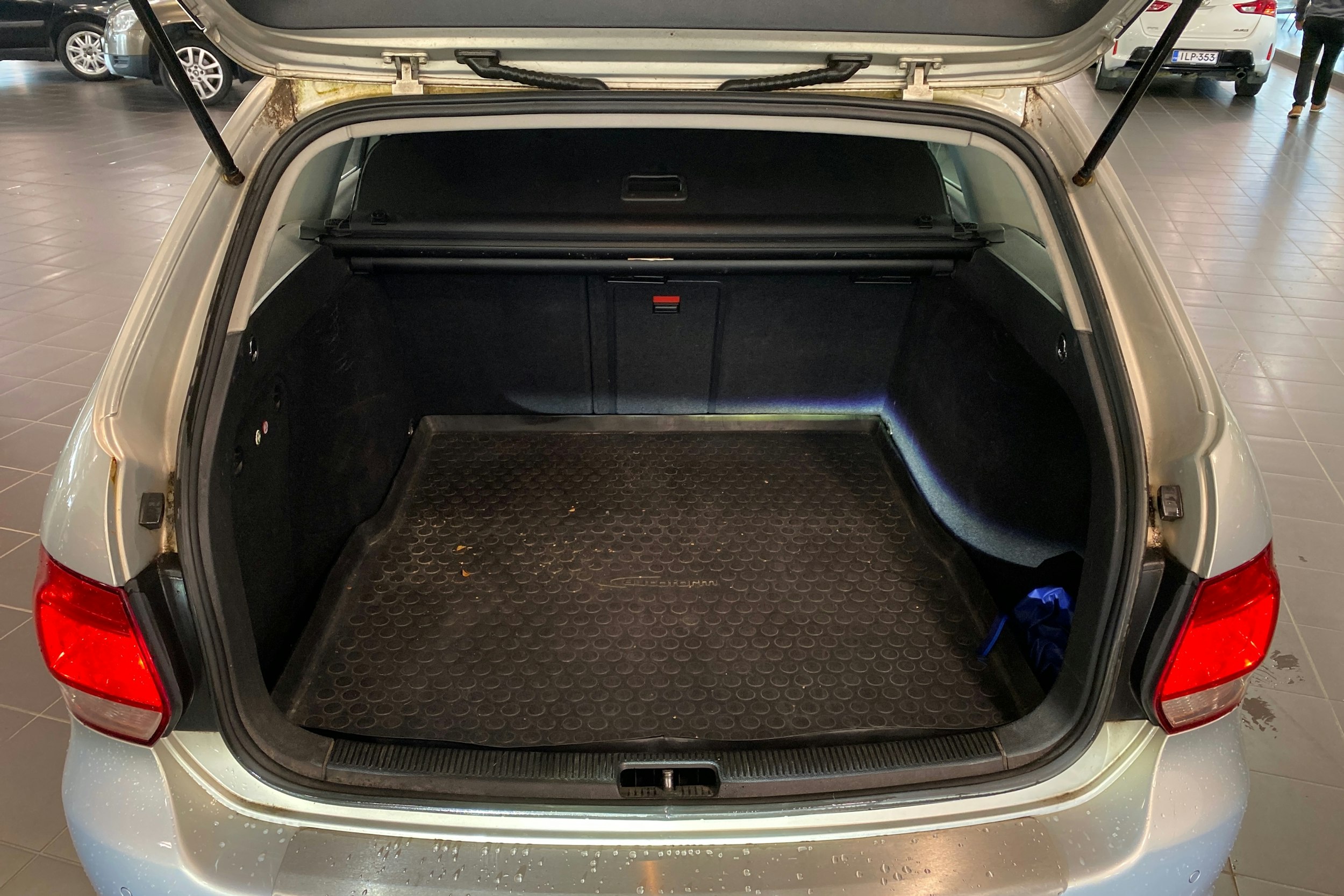 hopea Volkswagen Golf 2011 kuva 14.
