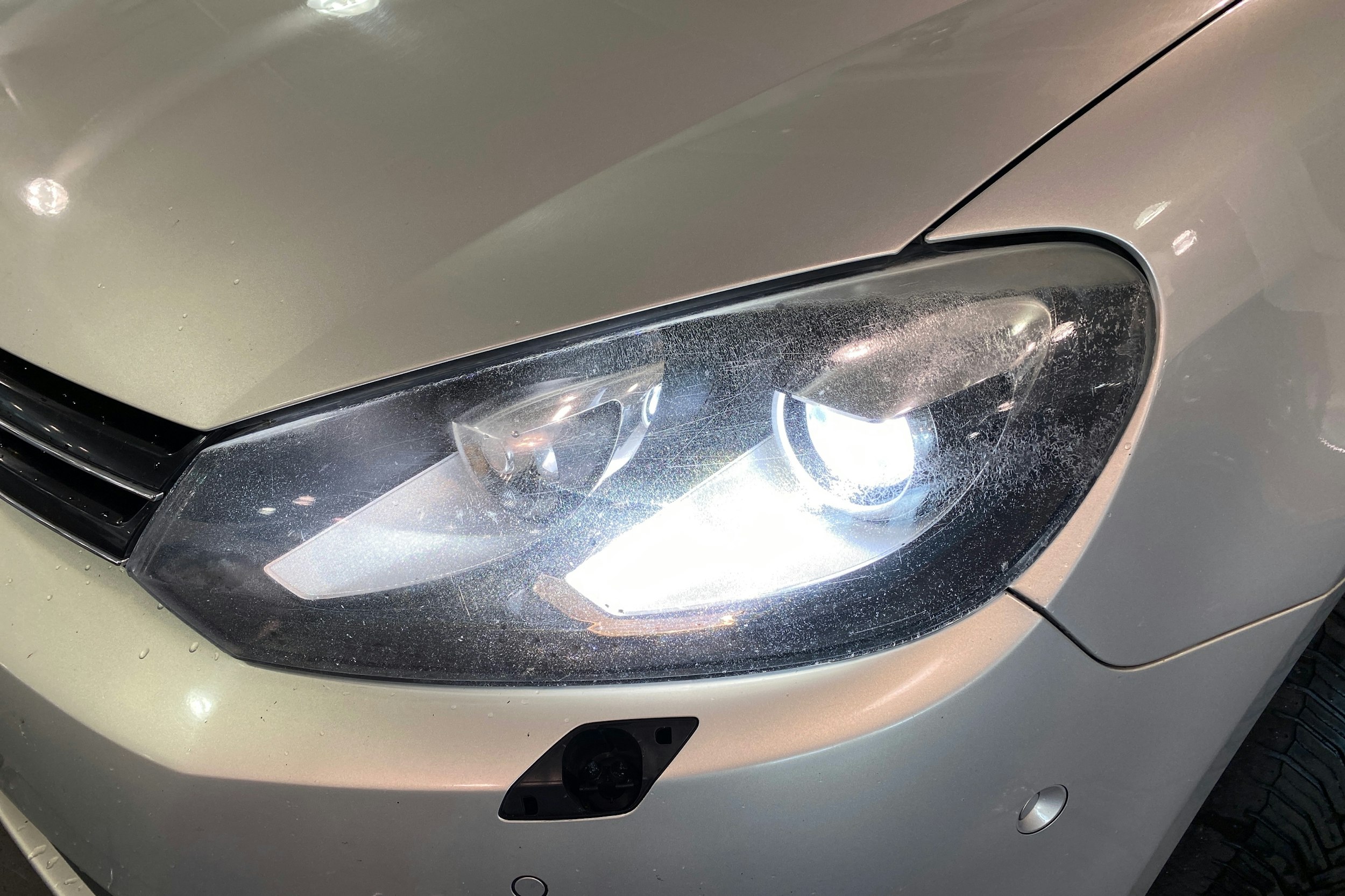 hopea Volkswagen Golf 2011 kuva 18.