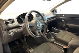 ruskea (beige) Volkswagen Golf 2011 kuva 3.