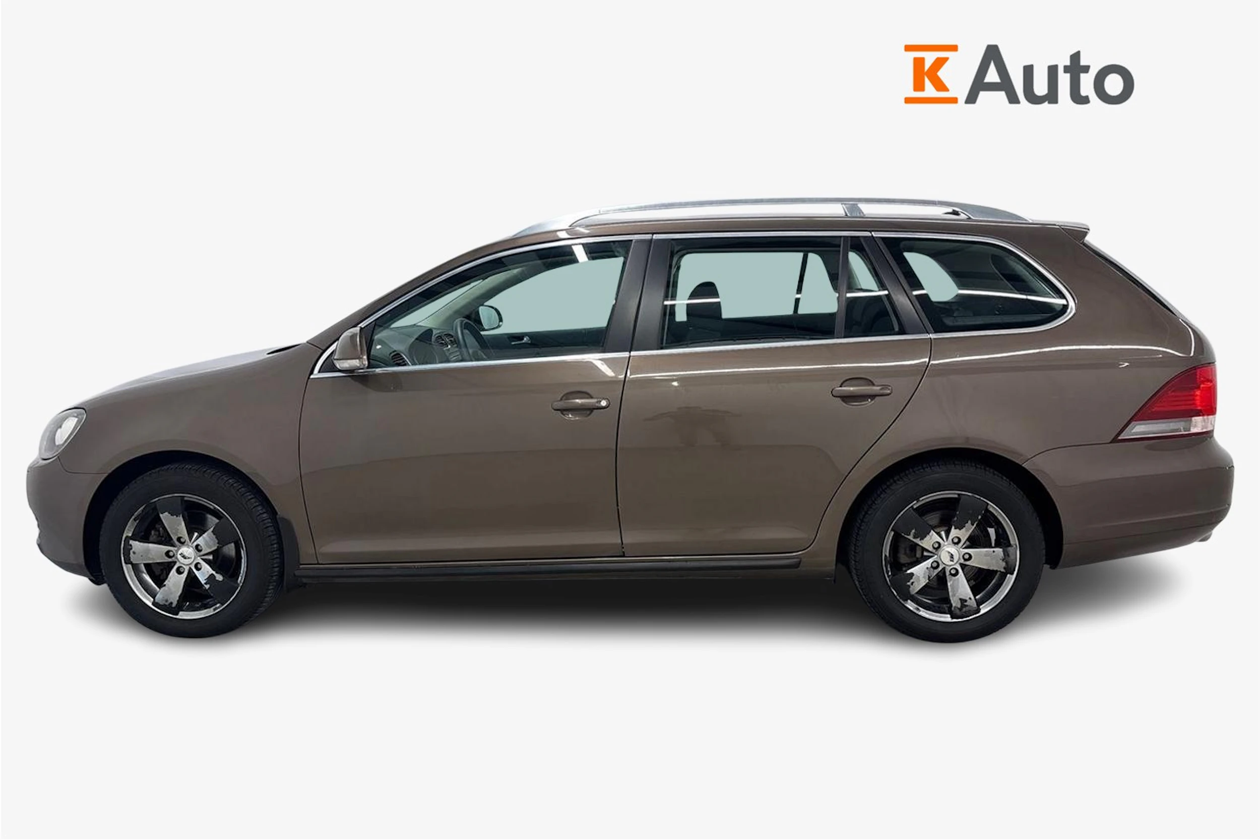 ruskea (beige) Volkswagen Golf 2012 kuva 5.