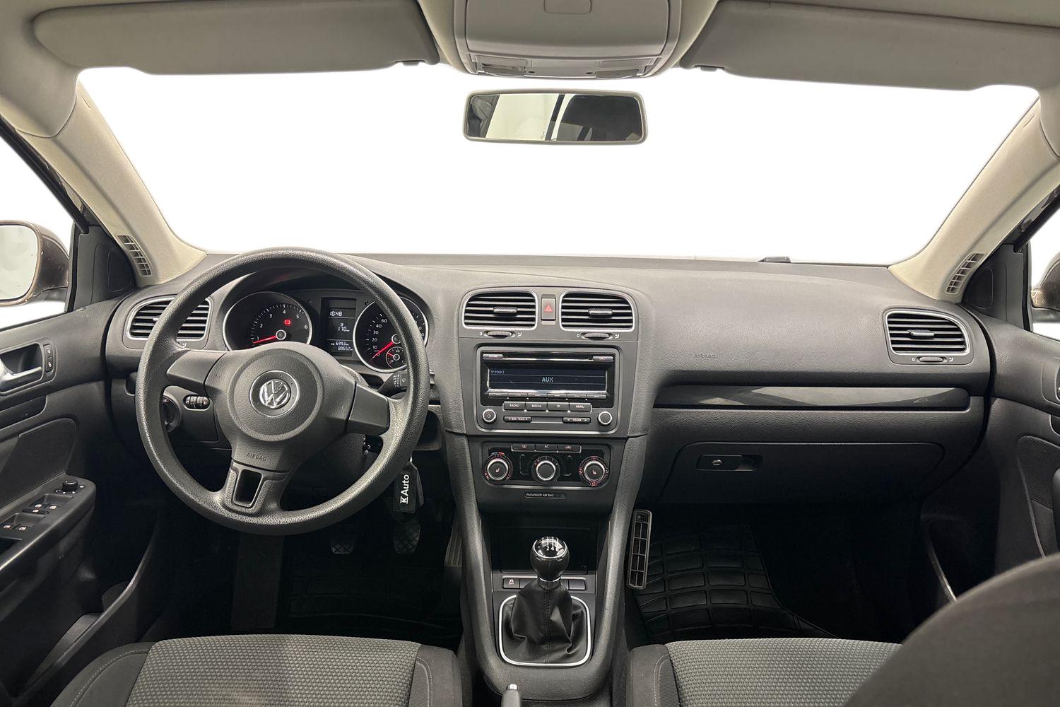 Volkswagen Golf 2011, kuva 7/17