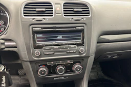 ruskea (beige) Volkswagen Golf 2012 kuva 12.