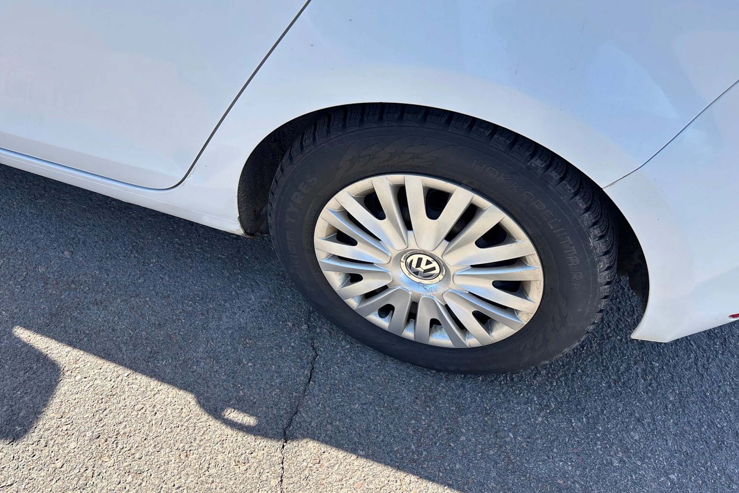 Valkoinen Volkswagen GOLF 2011 kuva 13.