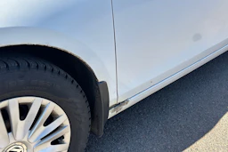 Valkoinen Volkswagen GOLF 2011 kuva 15.