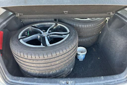 Valkoinen Volkswagen GOLF 2011 kuva 19.