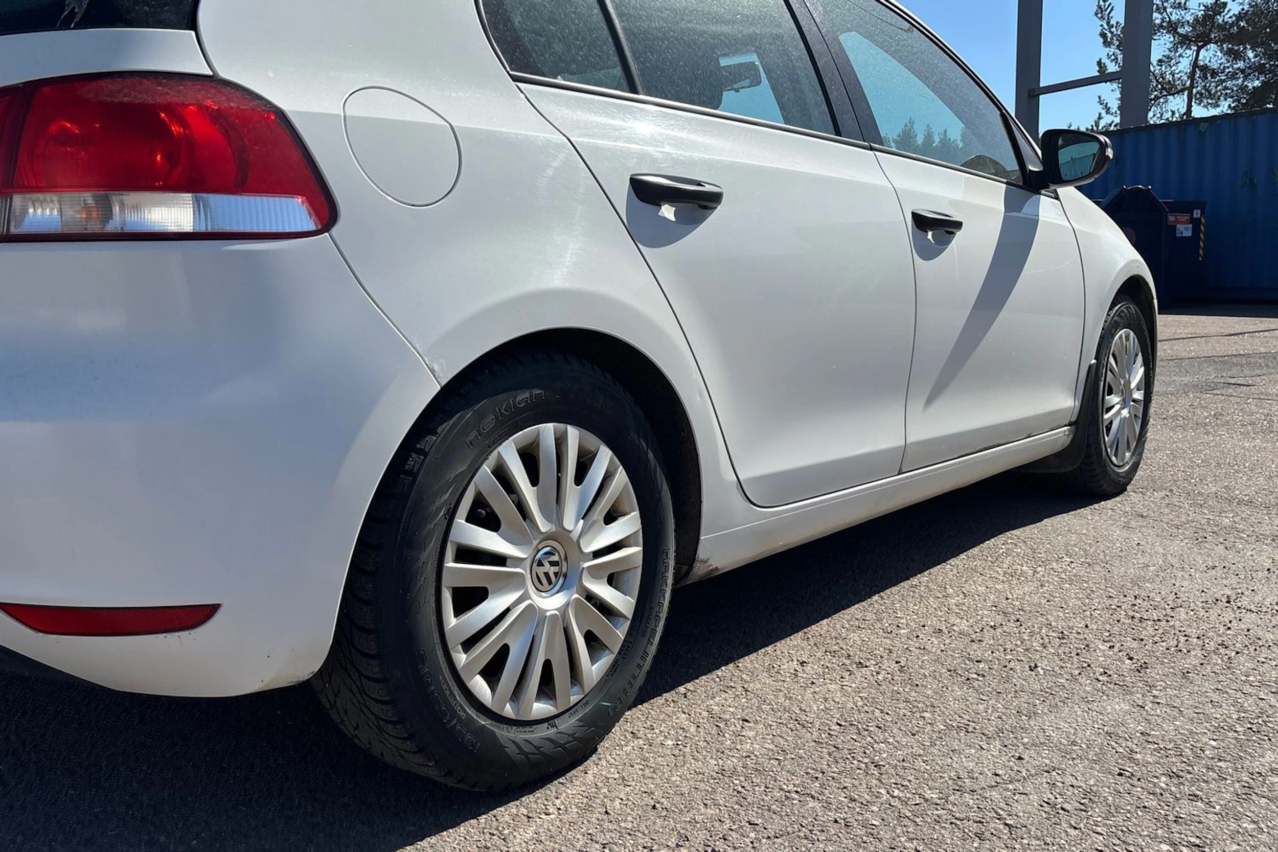 Valkoinen Volkswagen GOLF 2011 kuva 20.