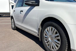 Valkoinen Volkswagen GOLF 2011 kuva 21.