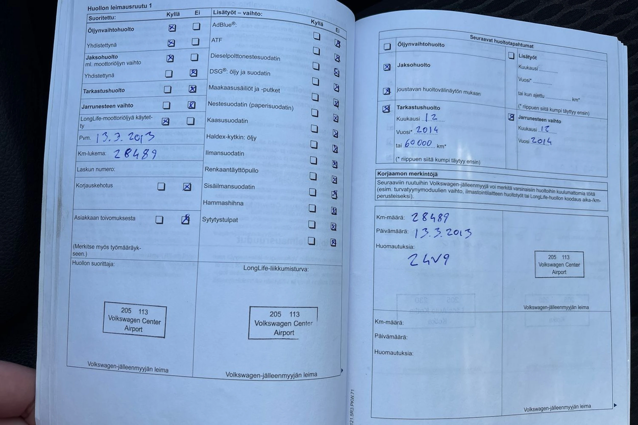 Valkoinen Volkswagen GOLF 2011 kuva 27.