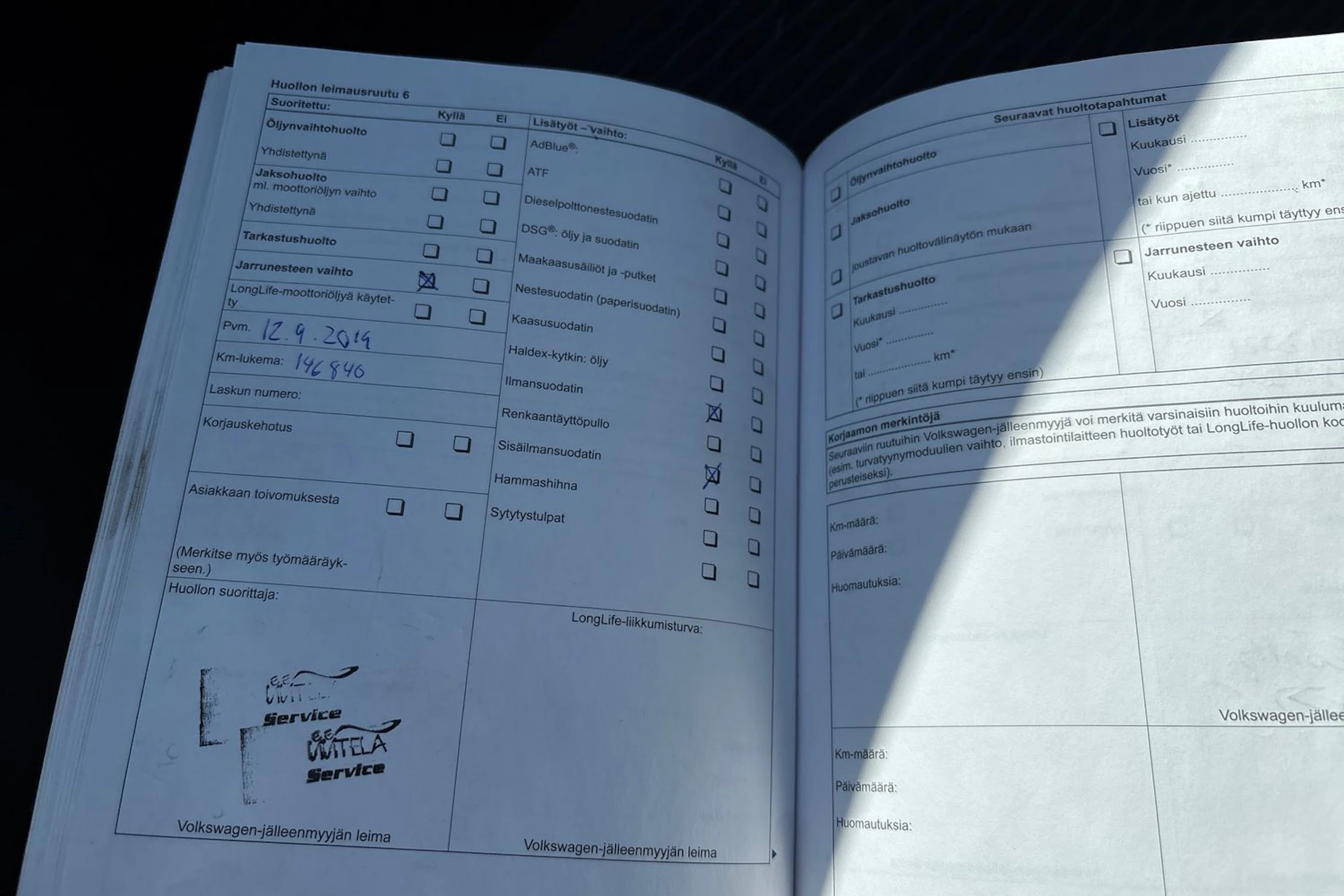 Valkoinen Volkswagen GOLF 2011 kuva 32.