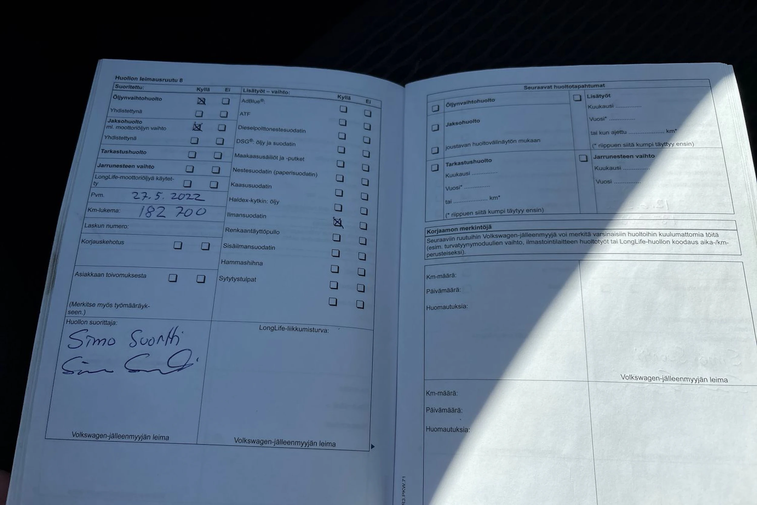 Valkoinen Volkswagen GOLF 2011 kuva 34.