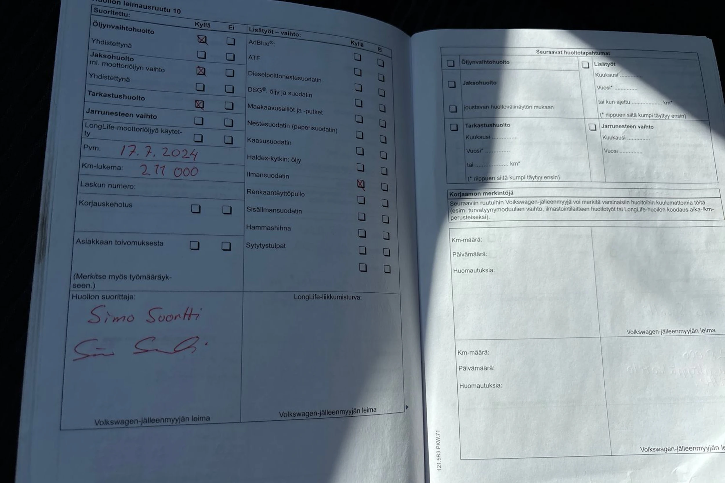 Valkoinen Volkswagen GOLF 2011 kuva 36.