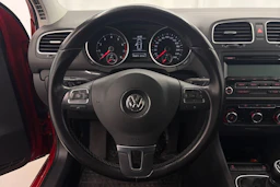 punainen Volkswagen Golf 2011 kuva 15.