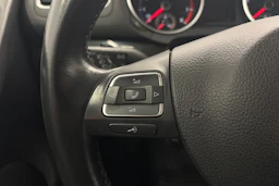 punainen Volkswagen Golf 2011 kuva 17.