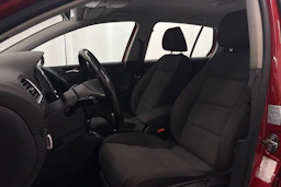 punainen Volkswagen Golf 2011 kuva 23.
