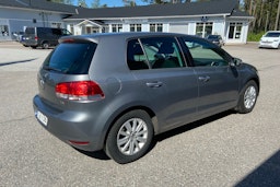 harmaa Volkswagen Golf 2011 kuva 7.