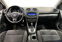 musta Volkswagen Golf 2011 kuva 9.