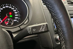 musta Volkswagen Golf 2011 kuva 24.