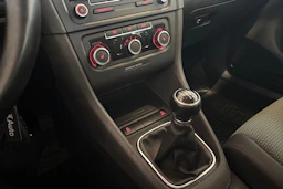 Musta Volkswagen GOLF 2011 kuva 17.