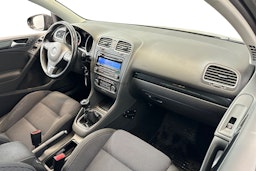 Musta Volkswagen GOLF 2011 kuva 9.