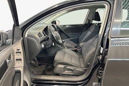 Musta Volkswagen GOLF 2011 kuva 11.