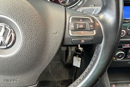 Musta Volkswagen GOLF 2011 kuva 19.