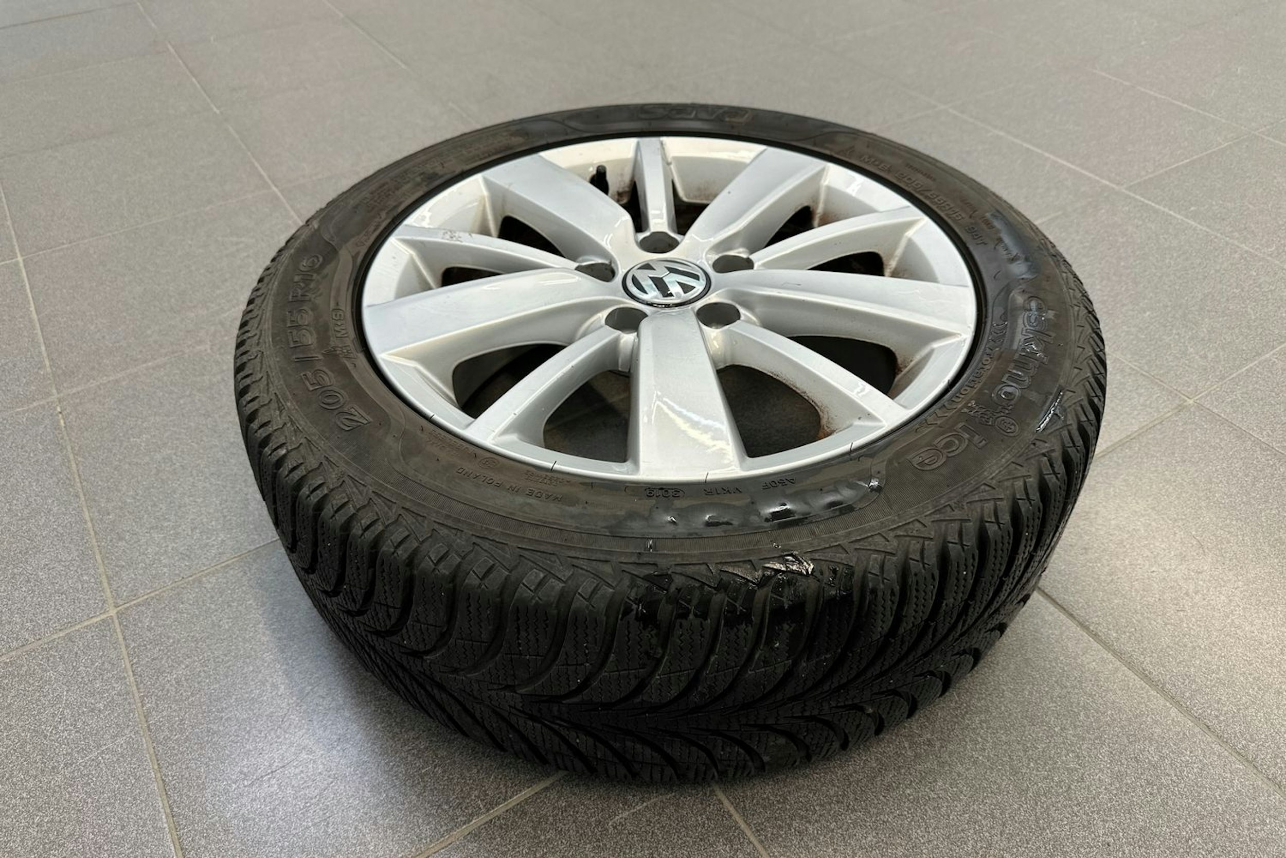 Musta Volkswagen GOLF 2011 kuva 26.