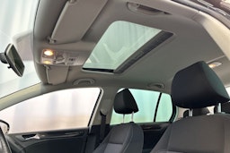 Musta Volkswagen GOLF 2011 kuva 27.