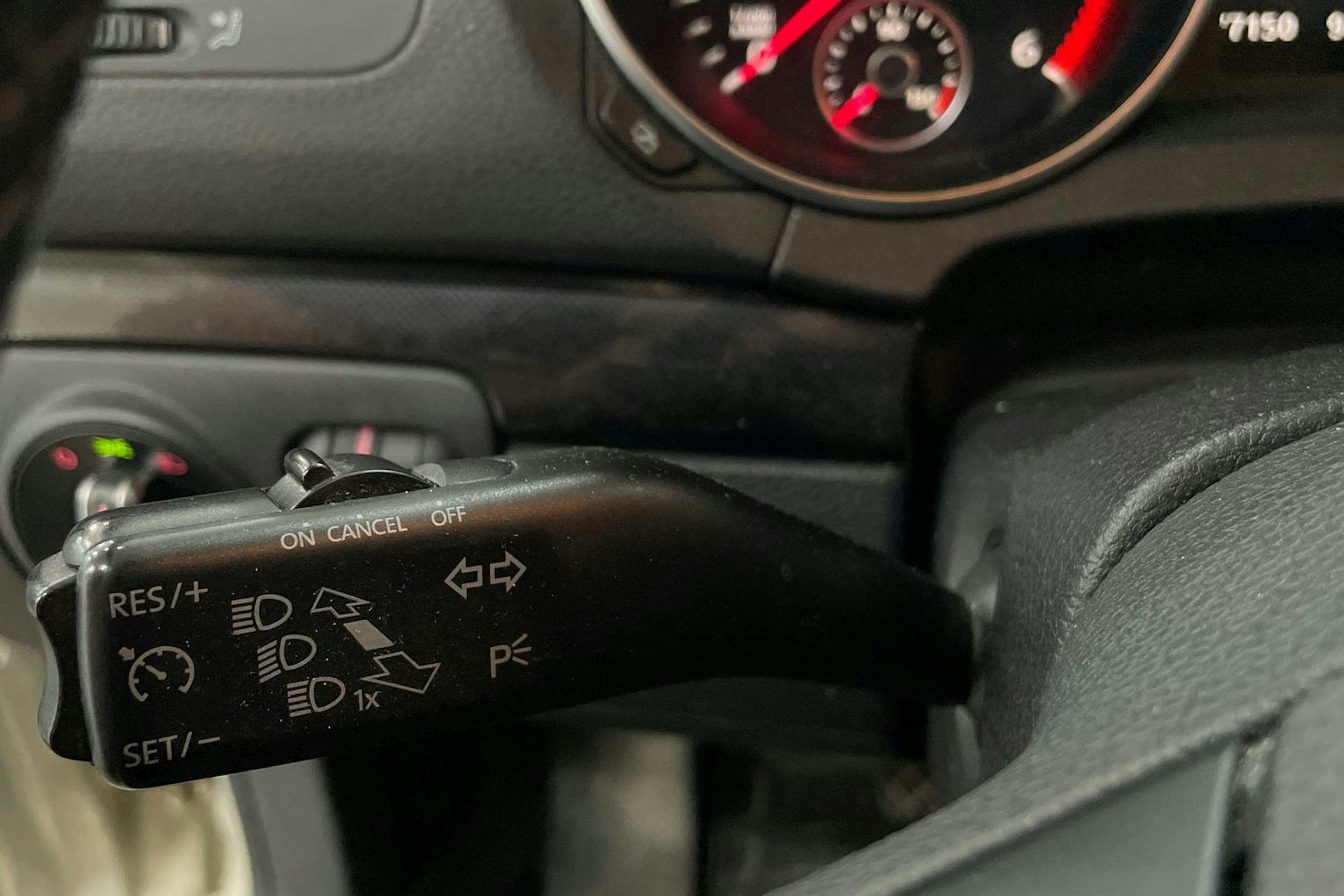 Hopea Volkswagen GOLF 2011 kuva 14.