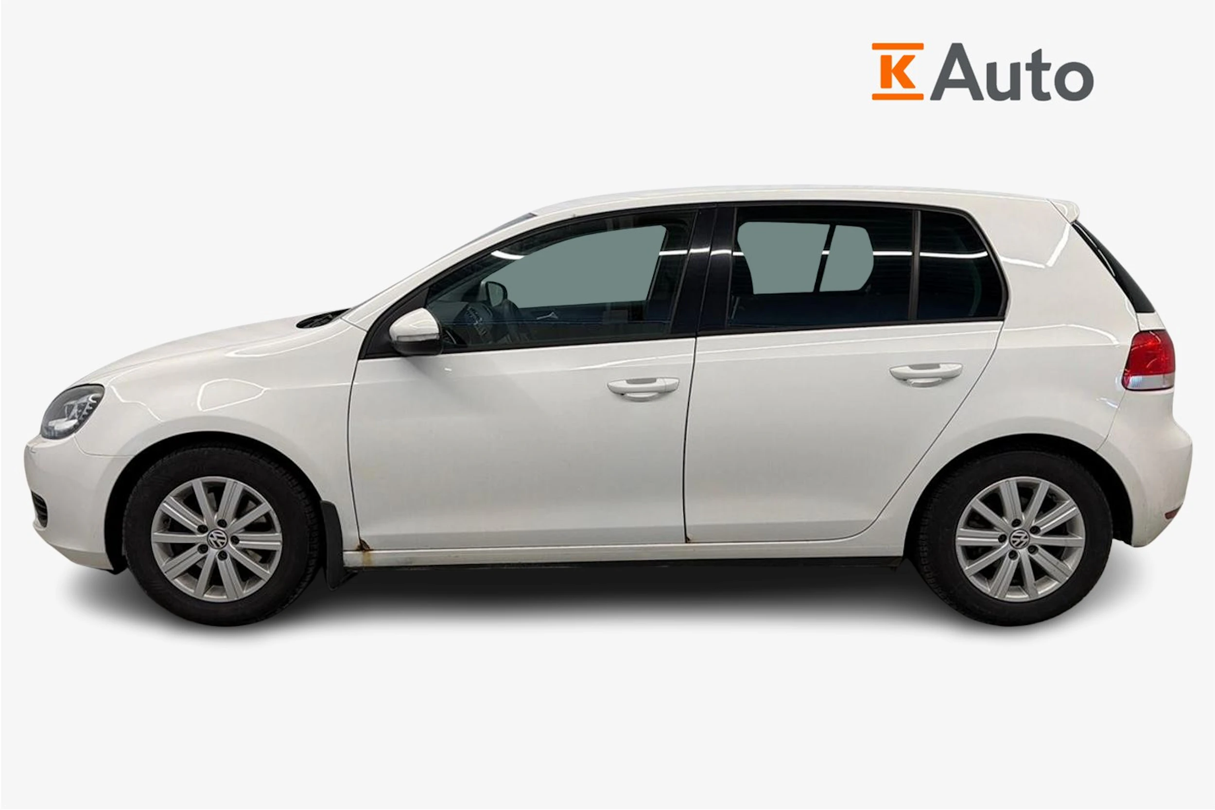 valkoinen Volkswagen Golf 2011 kuva 5.