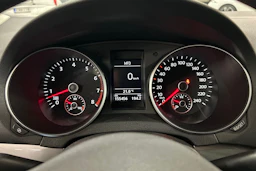 valkoinen Volkswagen Golf 2011 kuva 15.