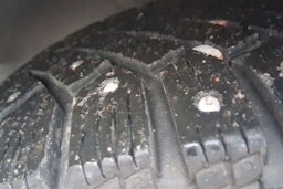 ruskea (beige) Volkswagen Golf 2011 kuva 10.