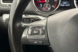 valkoinen Volkswagen Golf 2011 kuva 18.