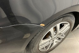 musta Volkswagen Golf 2011 kuva 20.