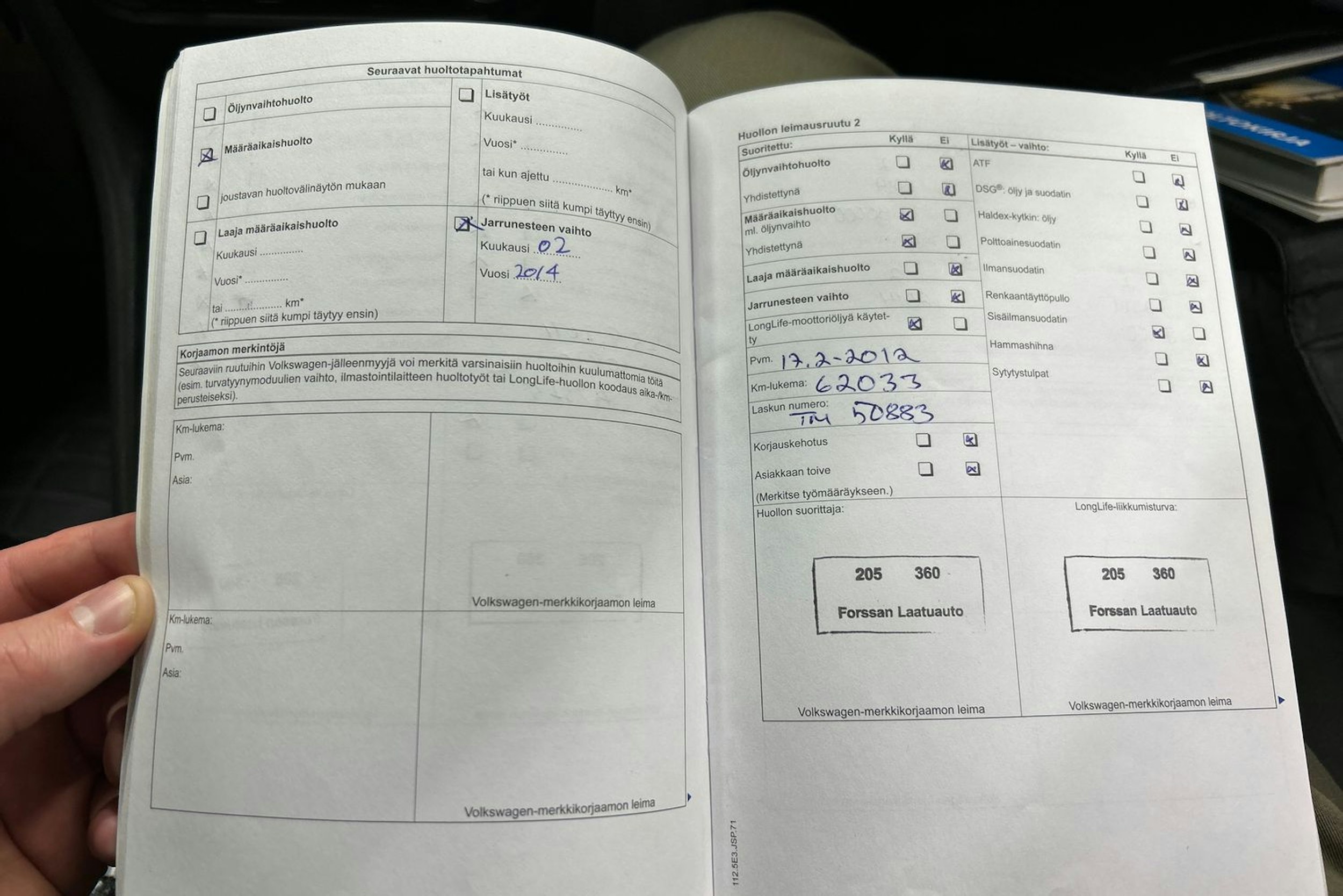 musta Volkswagen Golf 2011 kuva 33.
