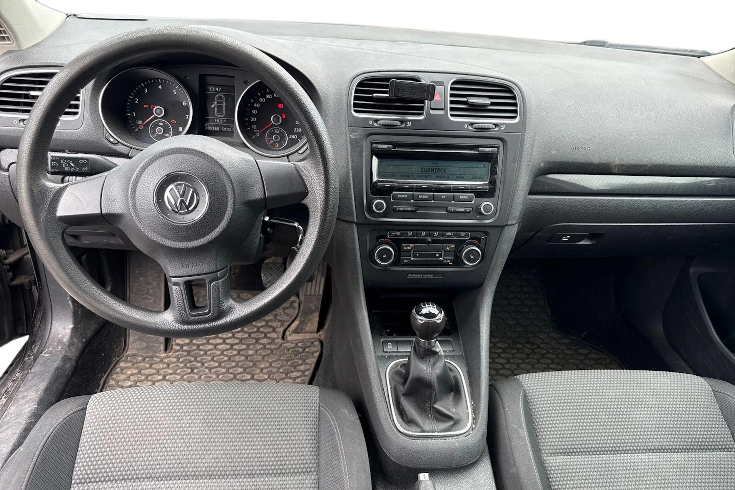 Musta Volkswagen GOLF 2011 kuva 7.
