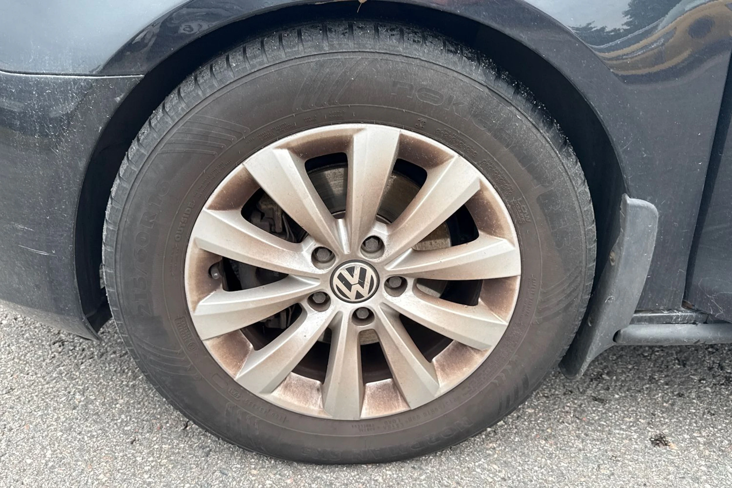 Musta Volkswagen GOLF 2011 kuva 10.