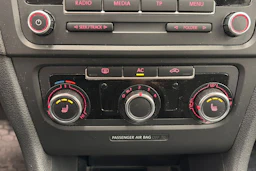 Hopea Volkswagen GOLF 2011 kuva 16.