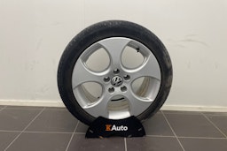 punainen Volkswagen Golf 2011 kuva 10.