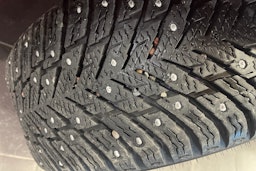 punainen Volkswagen Golf 2011 kuva 11.